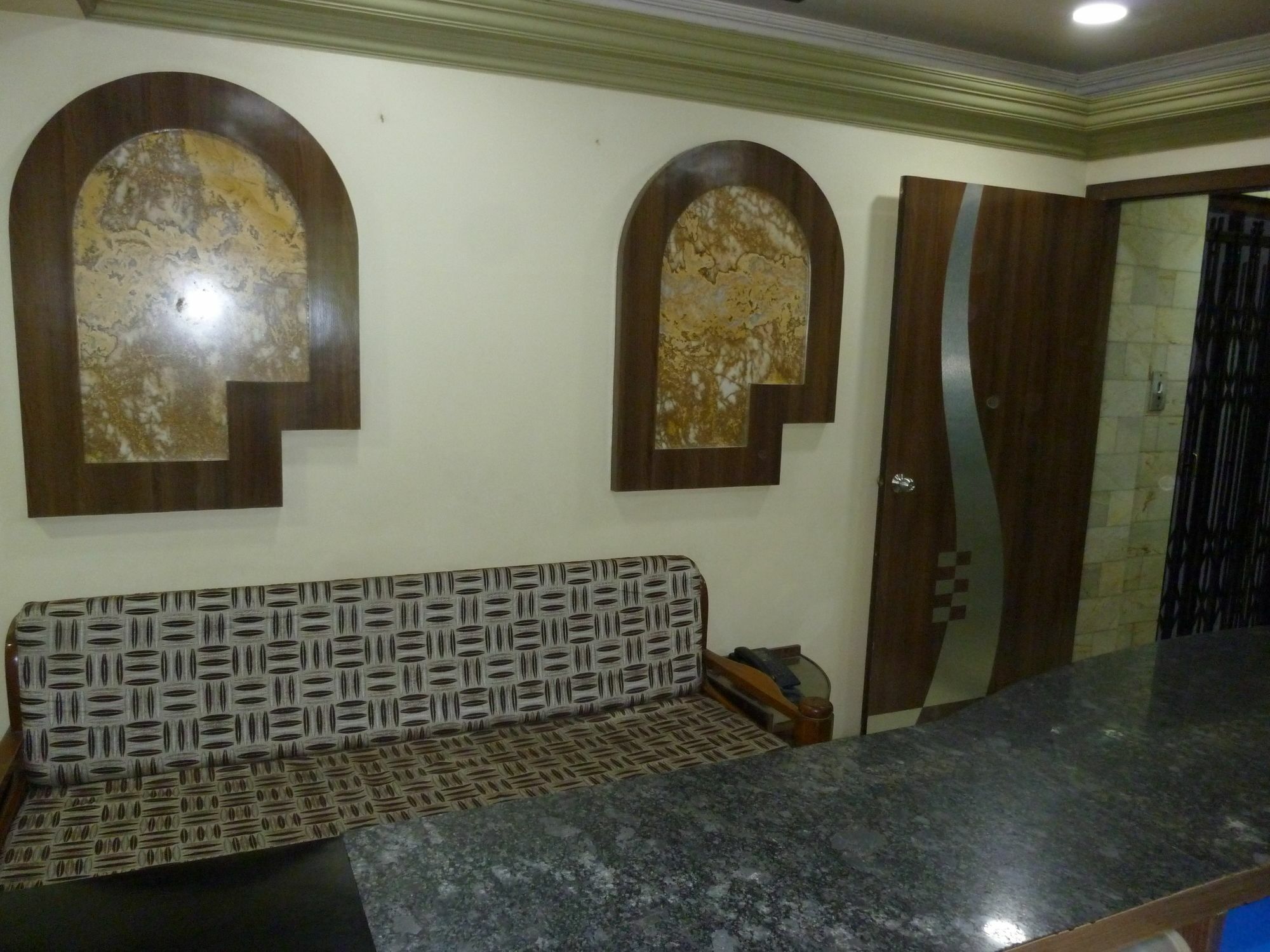 Hotel Mid Town Mumbai Exterior photo